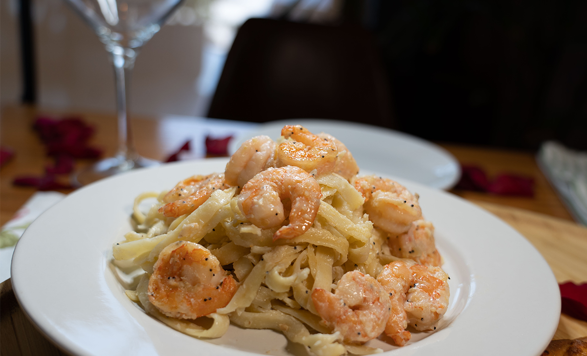 image of plate with shrimp fettucine alfredo